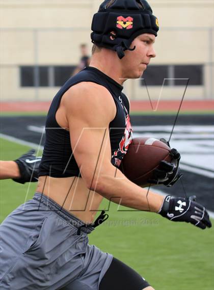 Thumbnail 2 in Huntington Beach 7-on-7 Tournament photogallery.
