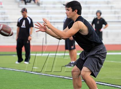 Thumbnail 3 in Huntington Beach 7-on-7 Tournament photogallery.