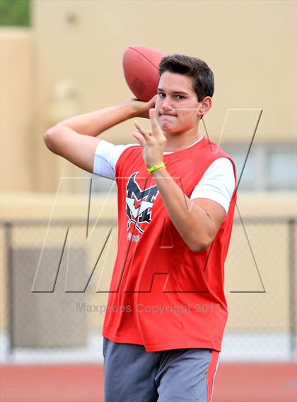 Thumbnail 3 in Huntington Beach 7-on-7 Tournament photogallery.