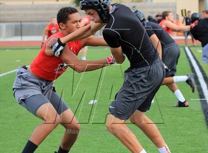Thumbnail 3 in Huntington Beach 7-on-7 Tournament photogallery.