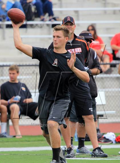 Thumbnail 1 in Huntington Beach 7-on-7 Tournament photogallery.