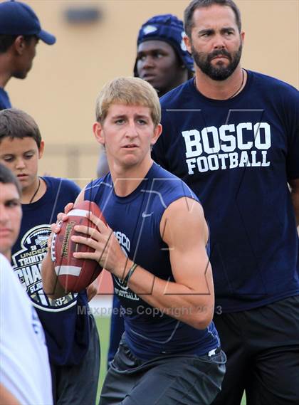 Thumbnail 3 in Huntington Beach 7-on-7 Tournament photogallery.
