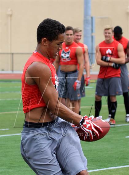 Thumbnail 1 in Huntington Beach 7-on-7 Tournament photogallery.