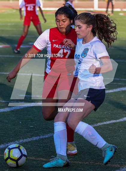 Thumbnail 1 in Crescenta Valley @ Pasadena photogallery.