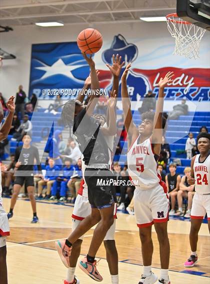 Thumbnail 2 in Manvel vs Hebron (McDonald's Texas Invitational) photogallery.