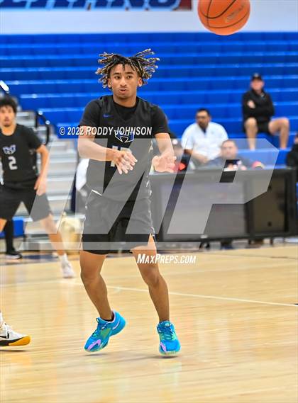 Thumbnail 2 in Manvel vs Hebron (McDonald's Texas Invitational) photogallery.