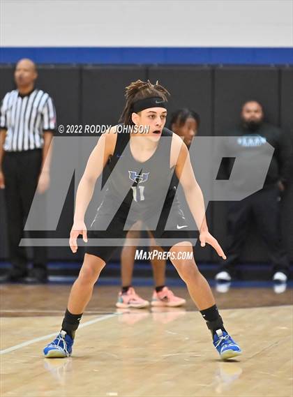 Thumbnail 3 in Manvel vs Hebron (McDonald's Texas Invitational) photogallery.
