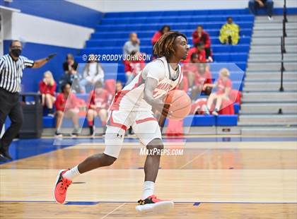 Thumbnail 1 in Manvel vs Hebron (McDonald's Texas Invitational) photogallery.