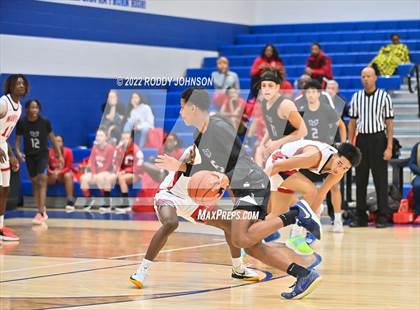 Thumbnail 3 in Manvel vs Hebron (McDonald's Texas Invitational) photogallery.
