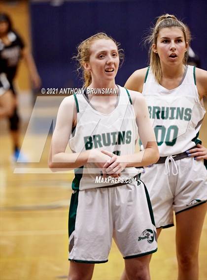 Thumbnail 2 in Grant vs. Ponderosa (Rosemont Tournament) photogallery.