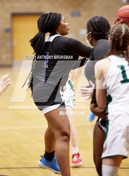 Thumbnail 3 in Grant vs. Ponderosa (Rosemont Tournament) photogallery.