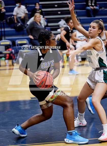 Thumbnail 2 in Grant vs. Ponderosa (Rosemont Tournament) photogallery.
