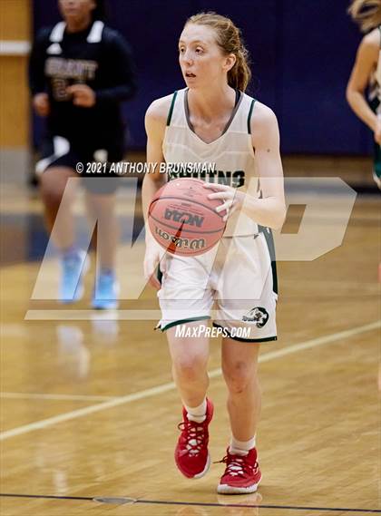 Thumbnail 1 in Grant vs. Ponderosa (Rosemont Tournament) photogallery.