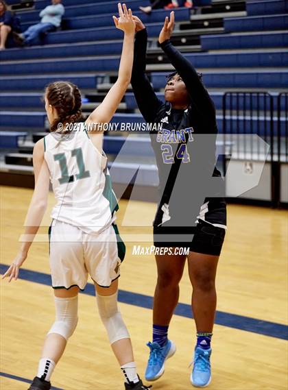 Thumbnail 2 in Grant vs. Ponderosa (Rosemont Tournament) photogallery.