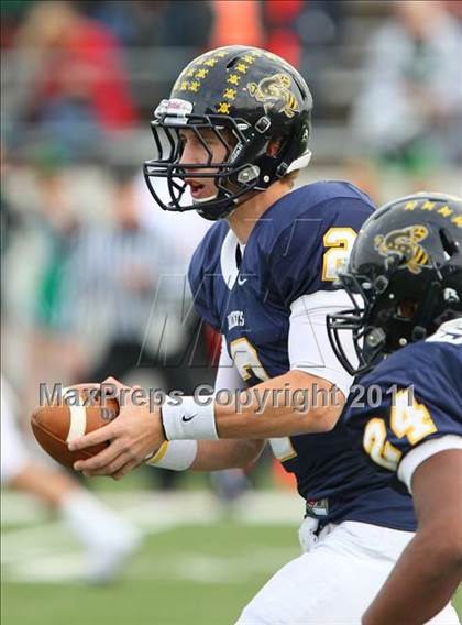 Thumbnail 3 in Stephenville vs. Lake Dallas (4A Division ll Regional Playoff ) photogallery.