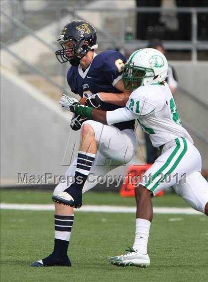 Thumbnail 2 in Stephenville vs. Lake Dallas (4A Division ll Regional Playoff ) photogallery.
