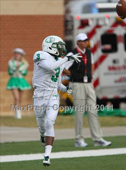 Thumbnail 1 in Stephenville vs. Lake Dallas (4A Division ll Regional Playoff ) photogallery.