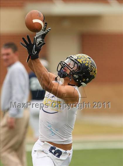 Thumbnail 1 in Stephenville vs. Lake Dallas (4A Division ll Regional Playoff ) photogallery.