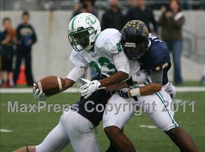 Thumbnail 3 in Stephenville vs. Lake Dallas (4A Division ll Regional Playoff ) photogallery.