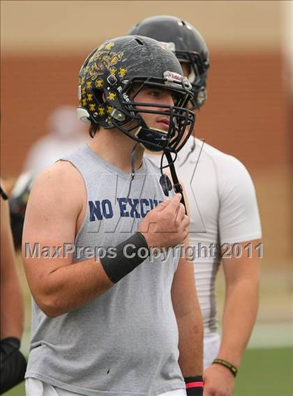 Thumbnail 2 in Stephenville vs. Lake Dallas (4A Division ll Regional Playoff ) photogallery.