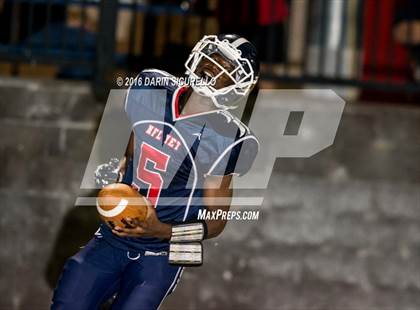Thumbnail 3 in Duncan @ NFL Yet Academy (AIA Division 1A Playoff) photogallery.