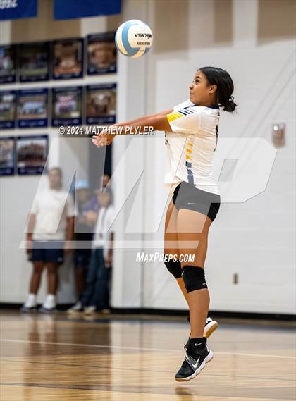 Thumbnail 1 in Kerr-Vance Academy @ Fayetteville Academy photogallery.