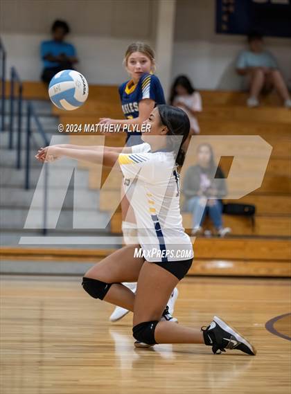 Thumbnail 2 in Kerr-Vance Academy @ Fayetteville Academy photogallery.