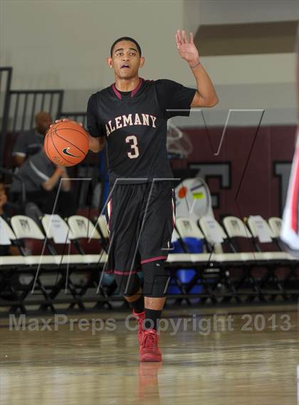 Thumbnail 2 in Alemany vs. Westchester (MaxPreps Holiday Classic) photogallery.
