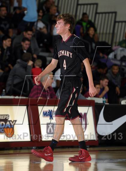 Thumbnail 2 in Alemany vs. Westchester (MaxPreps Holiday Classic) photogallery.