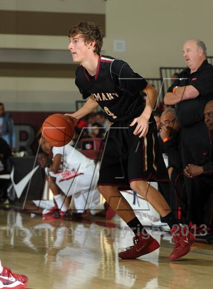 Thumbnail 3 in Alemany vs. Westchester (MaxPreps Holiday Classic) photogallery.