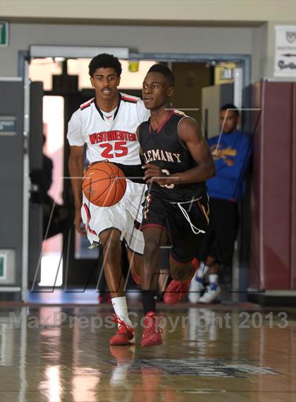 Thumbnail 2 in Alemany vs. Westchester (MaxPreps Holiday Classic) photogallery.