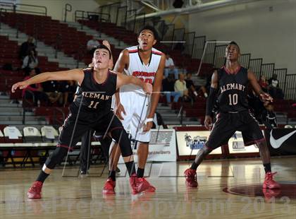 Thumbnail 1 in Alemany vs. Westchester (MaxPreps Holiday Classic) photogallery.