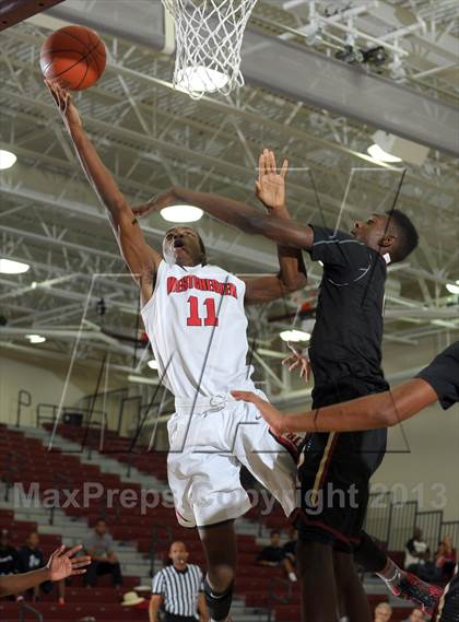 Thumbnail 2 in Alemany vs. Westchester (MaxPreps Holiday Classic) photogallery.