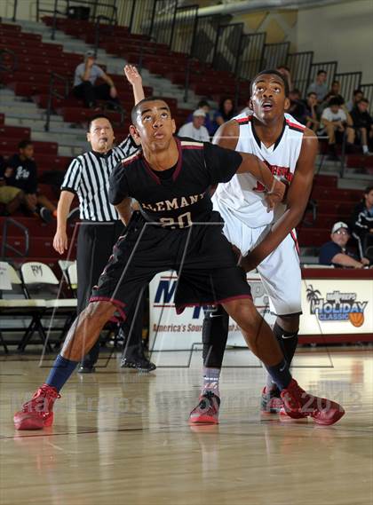 Thumbnail 2 in Alemany vs. Westchester (MaxPreps Holiday Classic) photogallery.