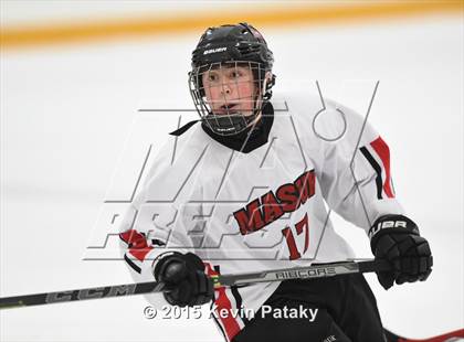 Thumbnail 3 in New Fairfield/Immaculate vs. Masuk (SCC/SWC D3 Final) photogallery.