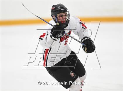 Thumbnail 3 in New Fairfield/Immaculate vs. Masuk (SCC/SWC D3 Final) photogallery.
