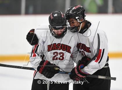 Thumbnail 3 in New Fairfield/Immaculate vs. Masuk (SCC/SWC D3 Final) photogallery.