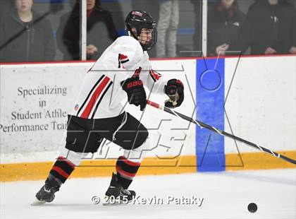Thumbnail 3 in New Fairfield/Immaculate vs. Masuk (SCC/SWC D3 Final) photogallery.