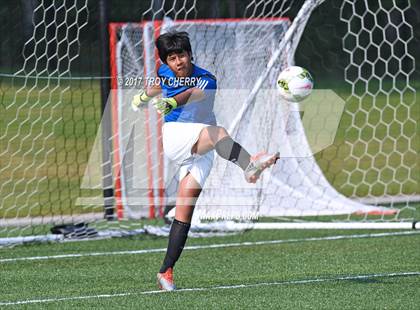 Thumbnail 3 in Carmel Christian vs Providence Day photogallery.