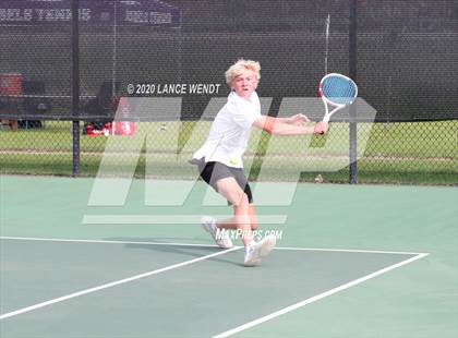 Thumbnail 1 in CHSAA 4A Region 1 photogallery.