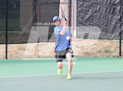 Thumbnail 1 in CHSAA 4A Region 1 photogallery.