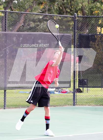 Thumbnail 1 in CHSAA 4A Region 1 photogallery.