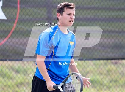 Thumbnail 1 in CHSAA 4A Region 1 photogallery.
