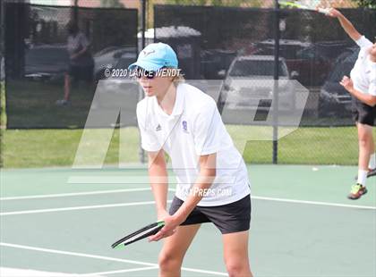 Thumbnail 1 in CHSAA 4A Region 1 photogallery.