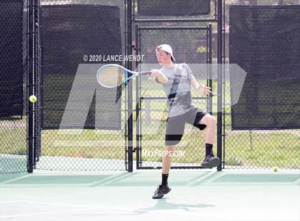Thumbnail 1 in CHSAA 4A Region 1 photogallery.