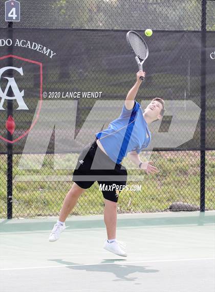 Thumbnail 1 in CHSAA 4A Region 1 photogallery.