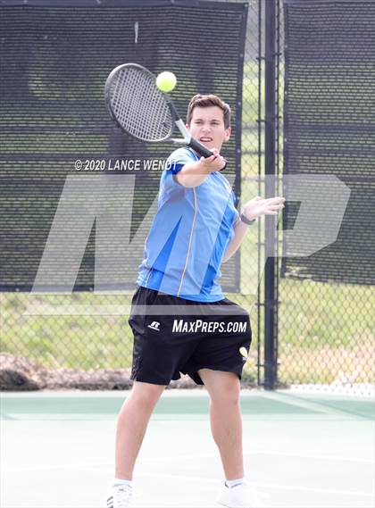Thumbnail 1 in CHSAA 4A Region 1 photogallery.