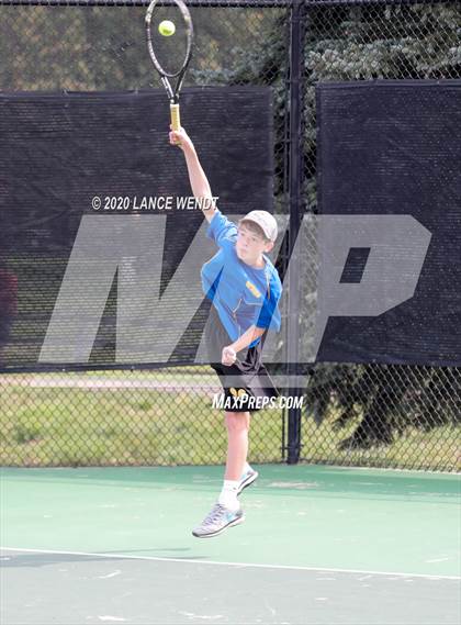 Thumbnail 1 in CHSAA 4A Region 1 photogallery.