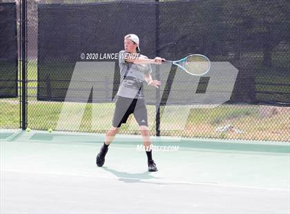 Thumbnail 1 in CHSAA 4A Region 1 photogallery.