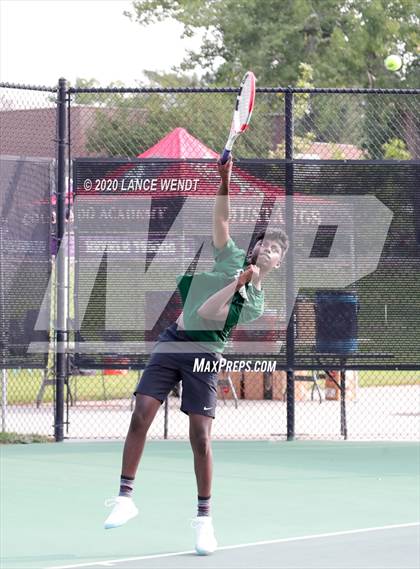 Thumbnail 1 in CHSAA 4A Region 1 photogallery.